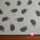 Bavlněný úplet ježečci s puntíky na šedé
