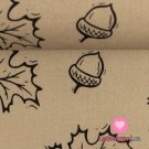 Bavlněné plátno potisk dubové listí a žaludy na kapučínové