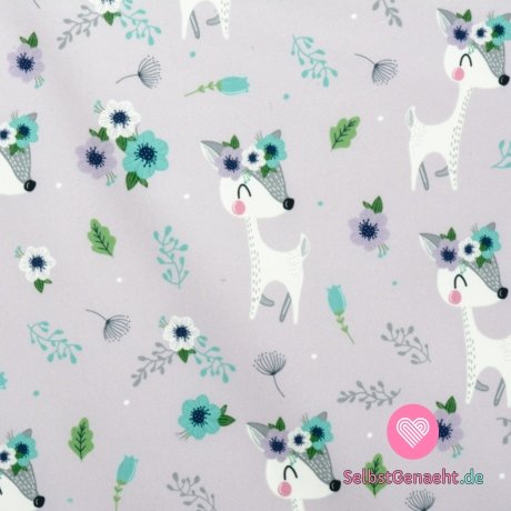 Softshell-Print einer bezaubernden Hirschkuh mit Wildblumen auf Lila
