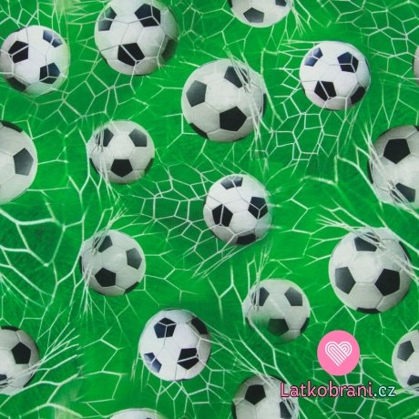 Úplet fotbalové míče v síti