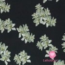 Úplet potisk rozkvetlé bílé magnolie na černé