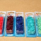 Patentky plastové Color snaps malinové