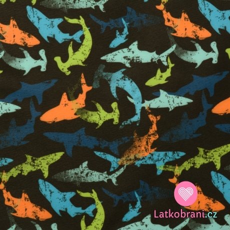 Softshell barevní žraloci na černé