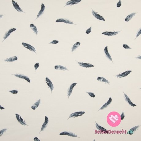 Strickdruck mit fliegenden graublauen Federn auf Creme