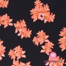 Úplet potisk rozkvetlé korálové magnolie na černé