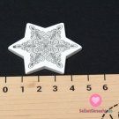 Knoflík hvězdička s mandalou bílý
